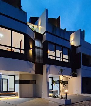 {"remix_data":[],"remix_entry_point":"challenges","source_tags":[],"origin":"unknown","total_draw_time":0,"total_draw_actions":0,"layers_used":0,"brushes_used":0,"photos_added":0,"total_editor_actions":{},"tools_used":{},"is_sticker":false,"edited_since_last_sticker_save":false,"containsFTESticker":false}