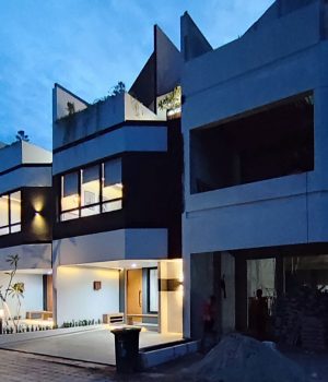 {"remix_data":[],"remix_entry_point":"challenges","source_tags":[],"origin":"unknown","total_draw_time":0,"total_draw_actions":0,"layers_used":0,"brushes_used":0,"photos_added":0,"total_editor_actions":{},"tools_used":{},"is_sticker":false,"edited_since_last_sticker_save":false,"containsFTESticker":false}